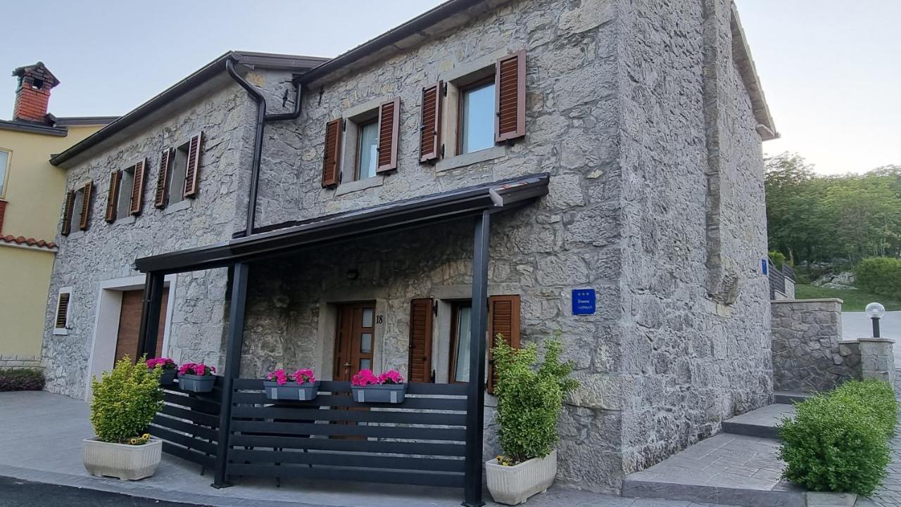Villa Kos Lupoglav エクステリア 写真