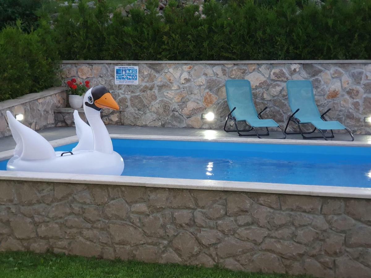 Villa Kos Lupoglav エクステリア 写真